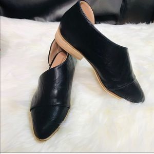 Catherine Malandrino Black Swan d'Orsay Flat